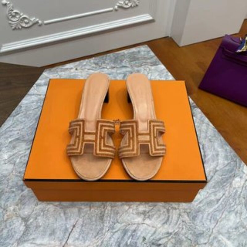 Hermes爱马仕   原版意大利进口高密度真皮大底女士凉鞋
