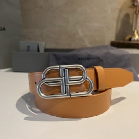 balenciaga巴黎世家  3.0cm锁扣BB腰带
