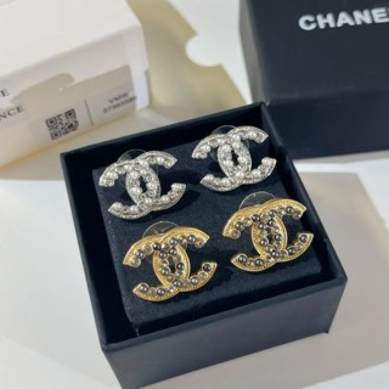 新款☑️CHANEL香奈儿双c珍珠耳钉耳环