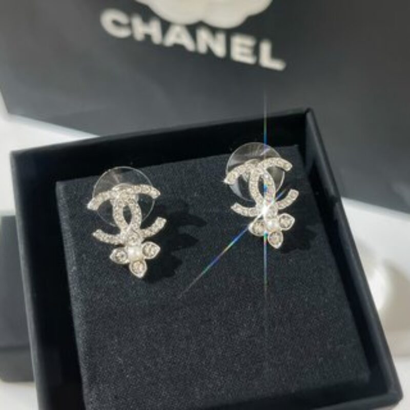 新款☑️CHANEL香奈儿双c四叶草珍珠耳钉耳环