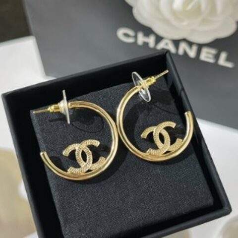 新款☑️CHANEL香奈儿双c耳钉耳环
