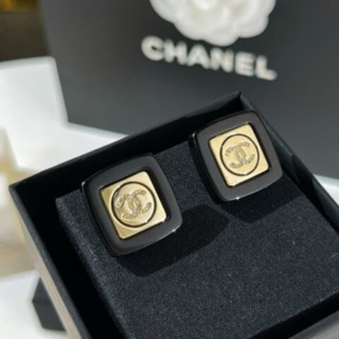 新款☑️CHANEL香奈儿双c耳钉耳环