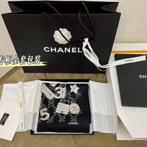 CHANEL香奈儿𝟐𝟎𝟐𝟐春夏新品100%真丝丝巾