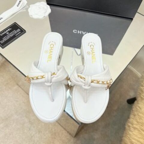 CHANEL香奈儿   意大利进口真皮底高端经典夹趾拖鞋