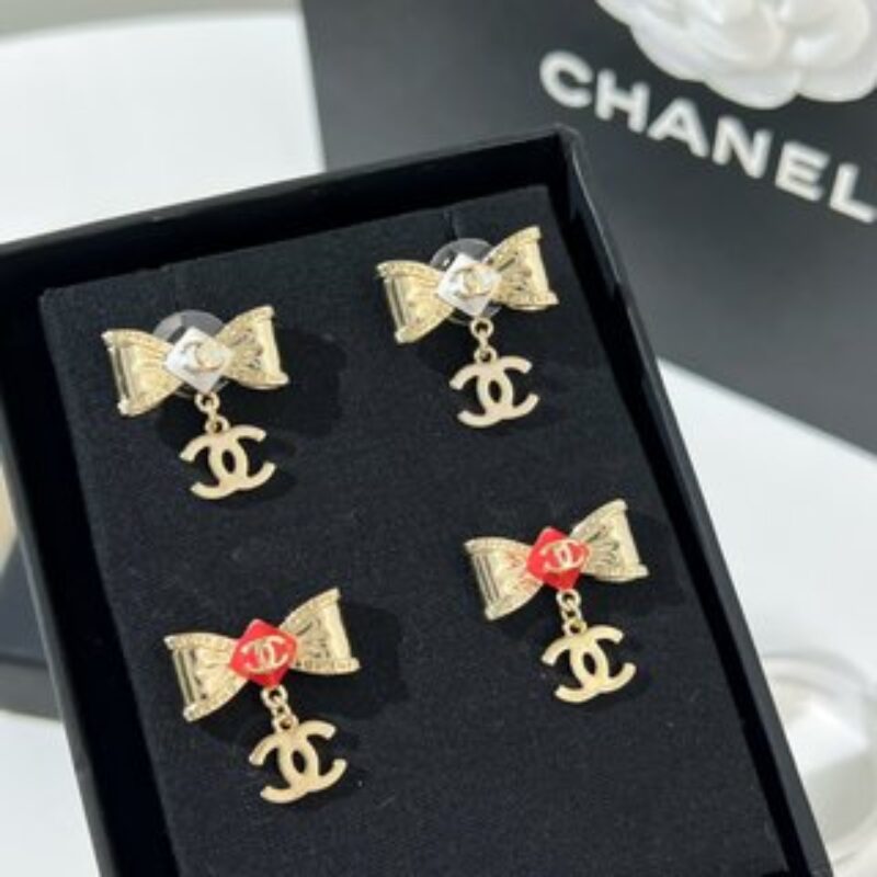 新款☑️CHANEL香奈儿双c蝴蝶结耳钉耳环