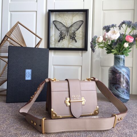 PRADA普拉达进口小牛皮女士肩背包1BD045