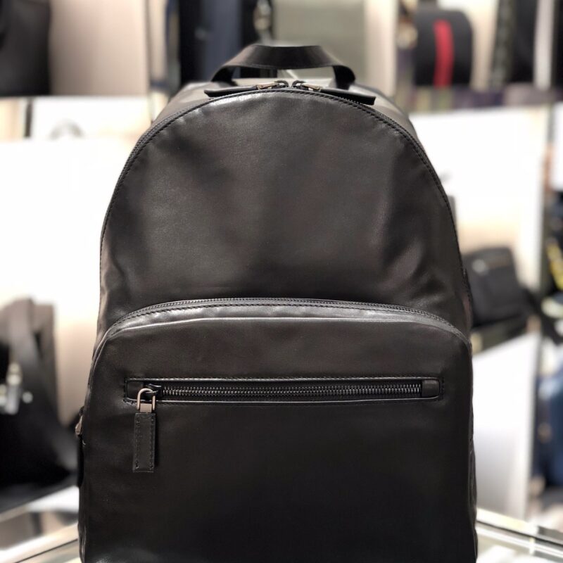 PRADA普拉达进口小牛皮男士双肩背包2VZ066