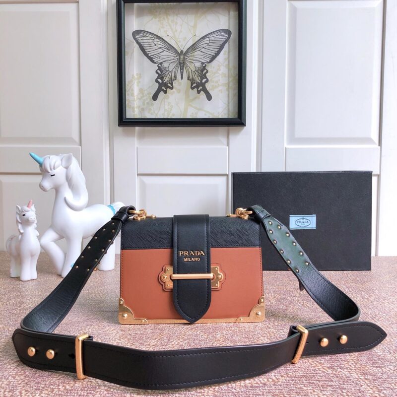 PRADA普拉达进口小牛皮女士肩背包1BD045