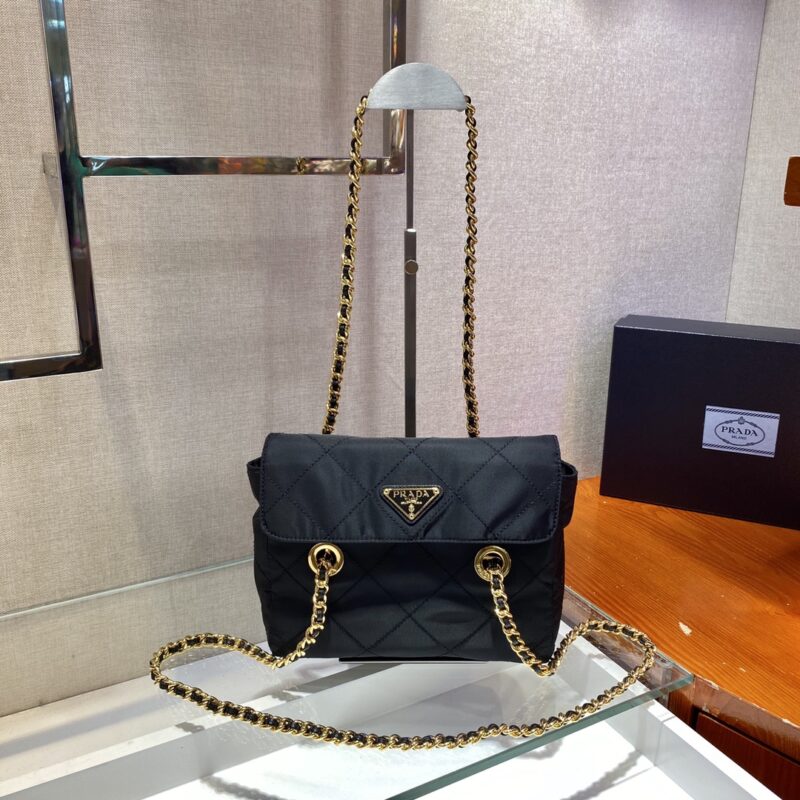 PRADA普拉达Vintage中古链条菱格流浪包1BD625