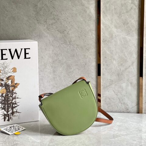 LOEWE罗意威 Heel duo系列单肩包 0508牛油果绿/棕