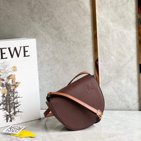 LOEWE罗意威 Heel duo系列单肩包 0508酒红/棕