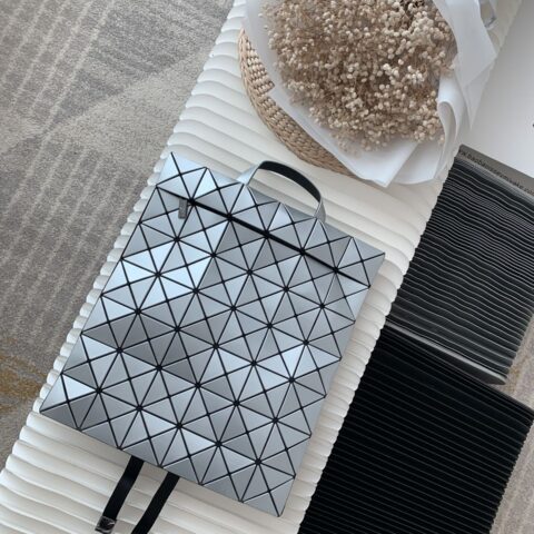 Issey Miyake三宅一生扁平背包BB73-AG691