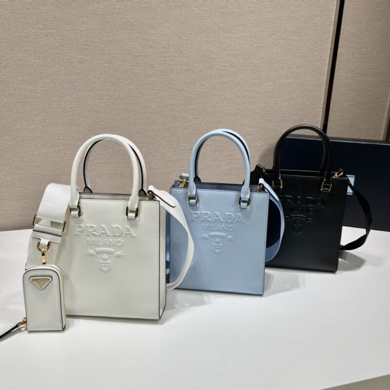 PRADA普拉达Saffiano牛皮小号托特包1BA333