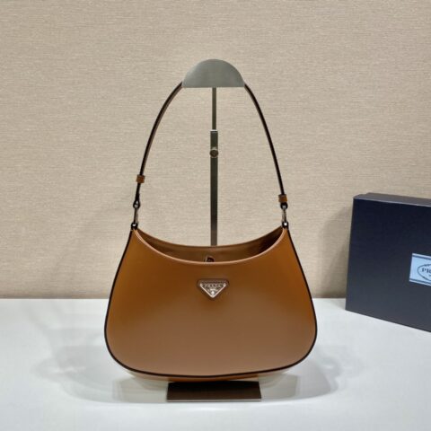 PRADA普拉达中古款腋下包1BC499