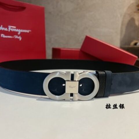 Ferragamo菲拉格慕   进口绒面与荔枝双面可调式腰带3.5cm