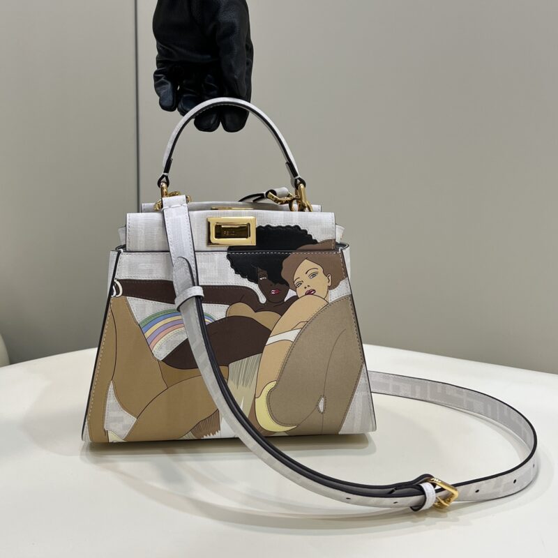 FENDI芬迪Peekaboo釉光布料小号手袋8562