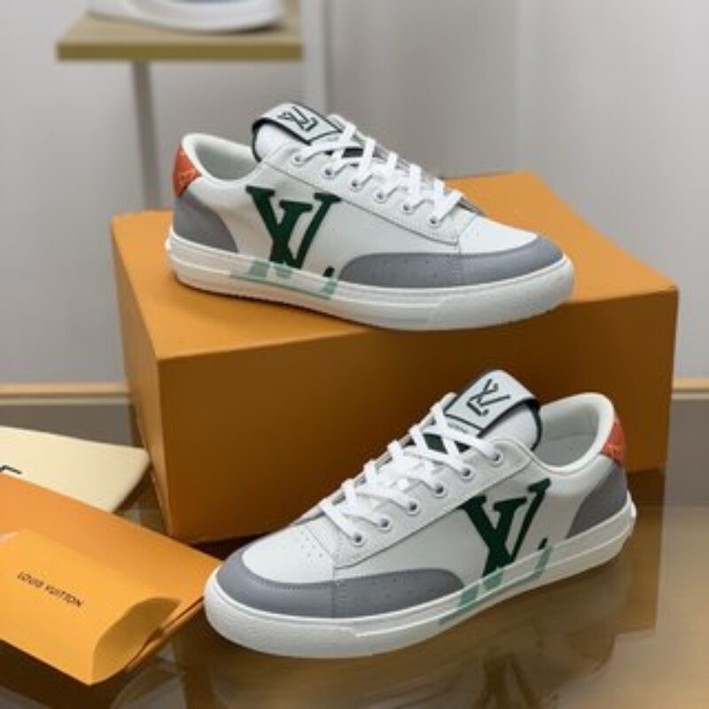 LV/路易威登   白色牛皮及标志性的Monogram帆布情侣款低帮运动鞋