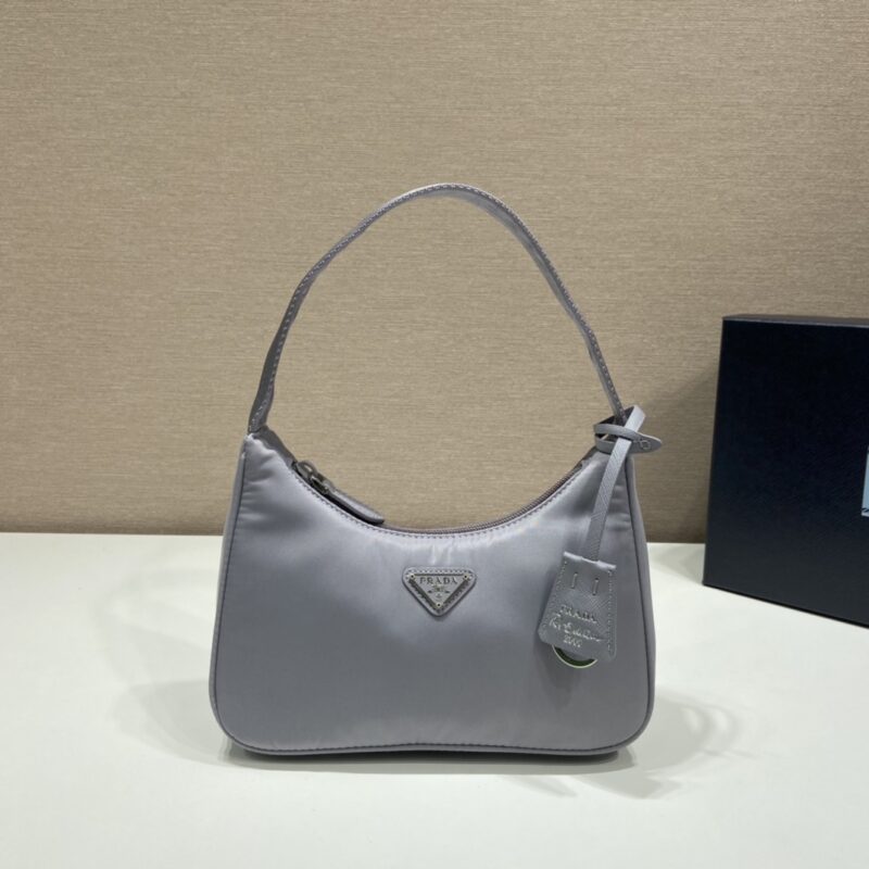 PRADA普拉达进口原厂降落伞布料月亮形中古包1NE515