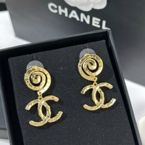 新款☑️CHANEL香奈儿 金色 双c 耳钉耳环