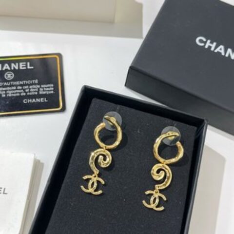 新款☑️CHANEL香奈儿 金色 双c 耳钉耳环