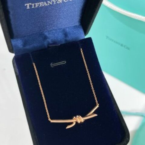 新款☑️TIFFANY&Co.蒂芙尼tiffany knot项链