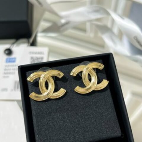 新款☑️CHANEL香奈儿金色双c耳钉耳环