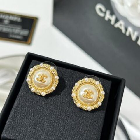 新款☑️CHANEL香奈儿圆形双c珍珠耳钉耳环