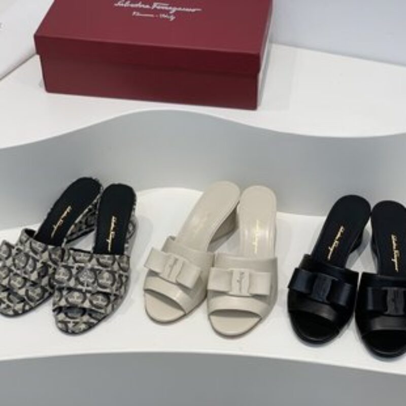 salvatore Ferragamo  ✔️菲拉格慕春夏新款Viva粗跟露趾凉拖鞋