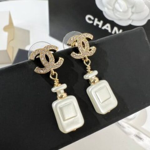 新款☑️CHANEL香奈儿双c 香水瓶耳钉耳环