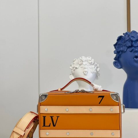 LV M59669 HANDLE SOFT TRUNK 盒子斜挎包