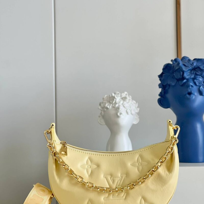 LV M59823 OVER THE MOON 豌豆包月亮包