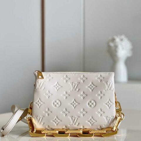 LV M20770 COUSSIN BB 手袋