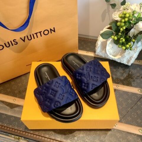 LV/路易威登   1v驴牌|𝟐𝟎𝟐𝟐春夏浮雕厚底 魔术贴拖鞋