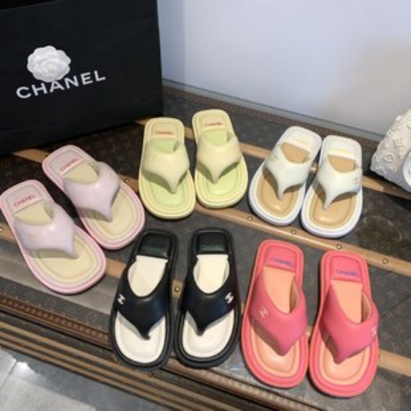 CHANEL香奈儿 小香𝟐𝟎𝟐𝟐春夏面包人字拖鞋