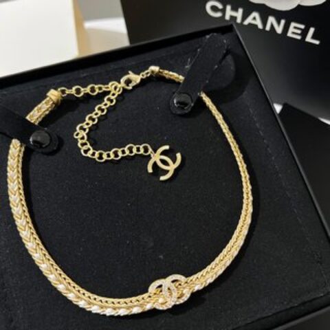 新款☑️CHANEL香奈儿双c白皮绳项链颈链