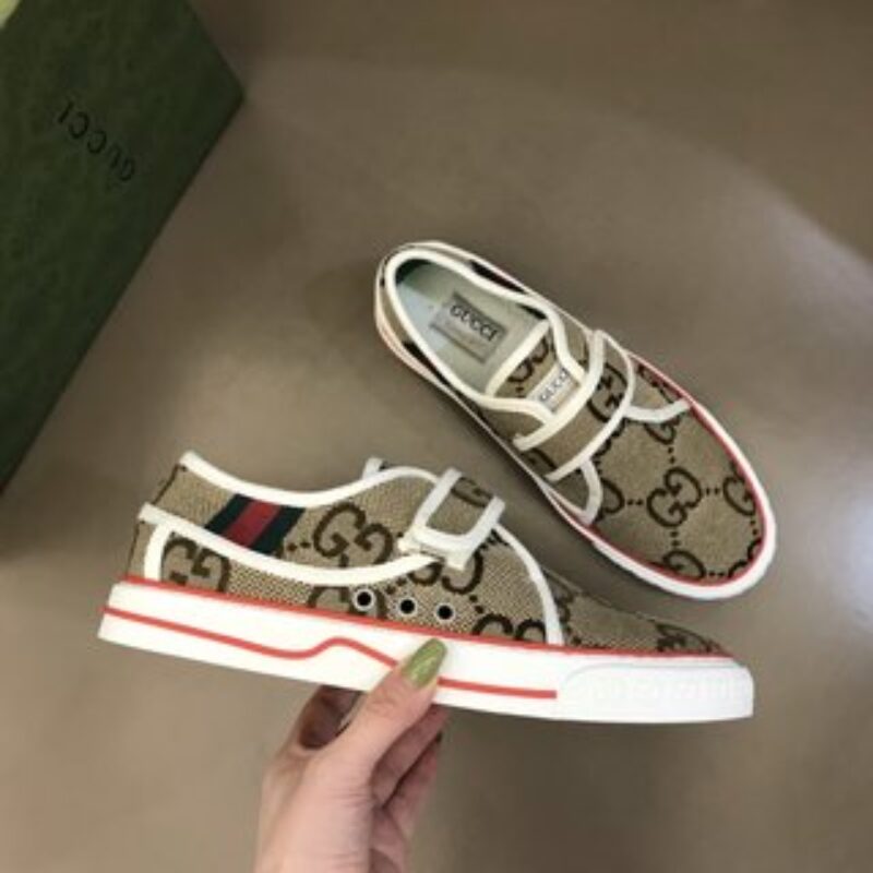 Gucci古驰 G家 Tennis 1977系列,情侣GG运动帆布鞋