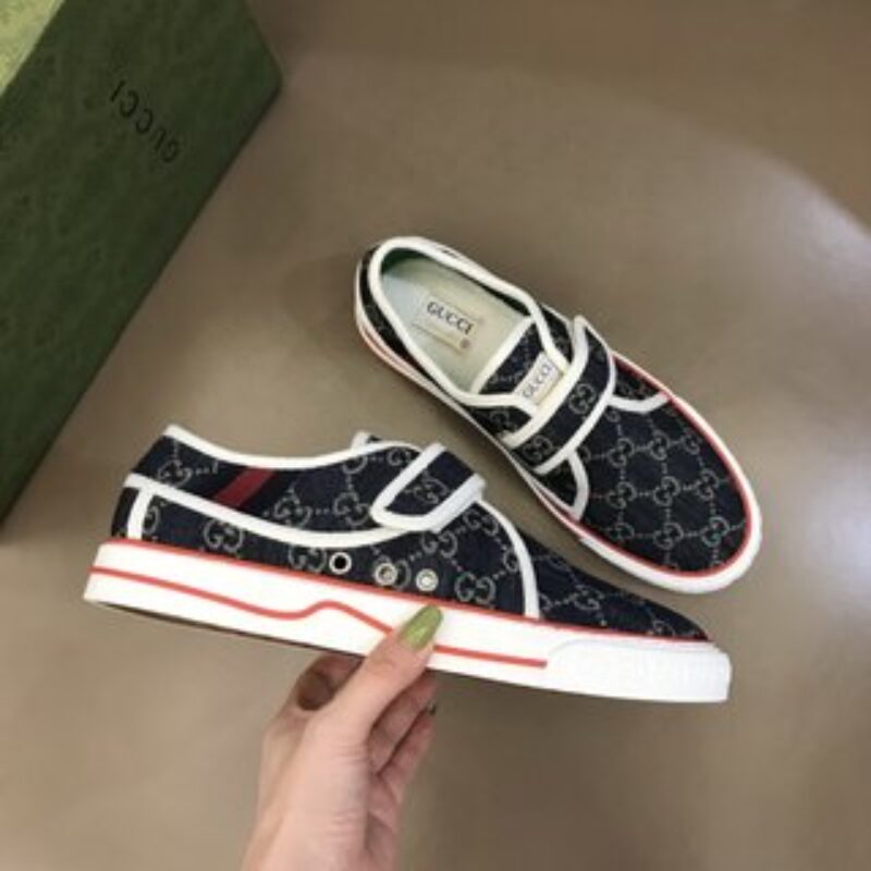 Gucci古驰 G家 Tennis 1977系列,情侣GG运动帆布鞋