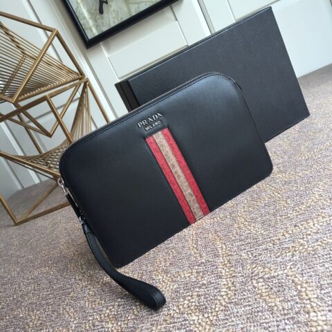 PRADA普拉达进口十字纹牛皮男士手包2NG056G