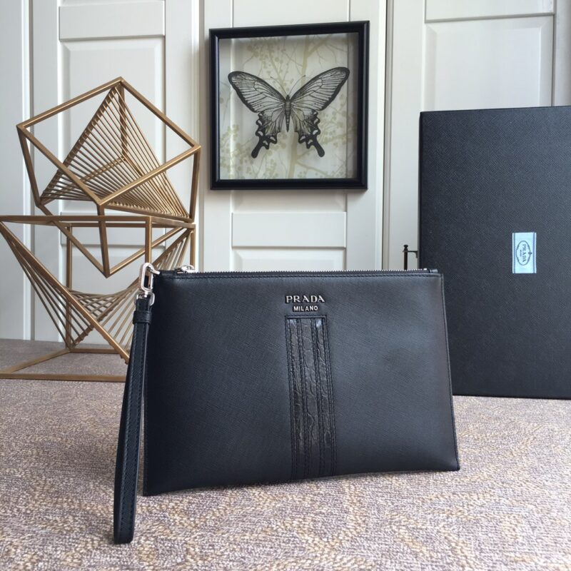 PRADA普拉达进口十字紋牛皮男士手包2NG005G