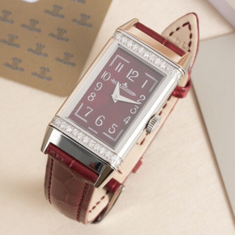 白盘 深蓝表带 REF. 3288420 Jaeger-LeCoultre 积家红盘 红表带 REF. 3288560太子妃式指针腕表