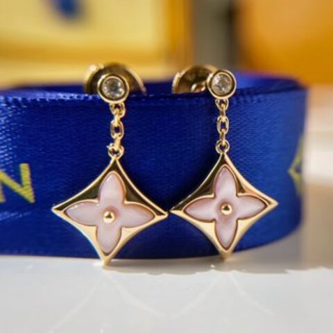 Louis Vuitton 路易威登 lv菱形贝母耳钉耳环