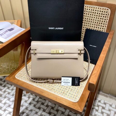Ysl 𝑴𝒂𝒏𝒉𝒂𝒕𝒕𝒂𝒏 29CM曼哈顿法棍包 579271杏色牙签纹金扣