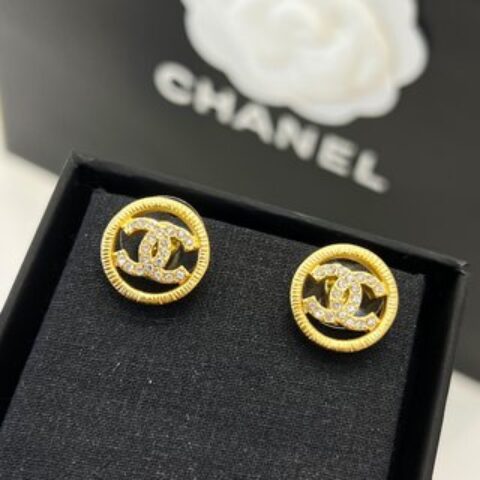 新款☑️CHANEL香奈儿双c圆形耳钉耳环