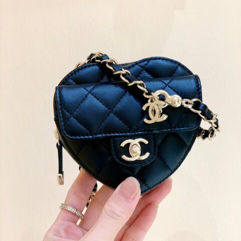CHANEL 2022cc春夏爆款爱心腰包 AP2787