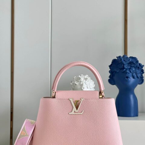 LV M59597 CAPUCINES 中号手袋
