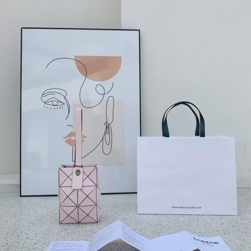 三宅一生Issey Miyake手机包AG607