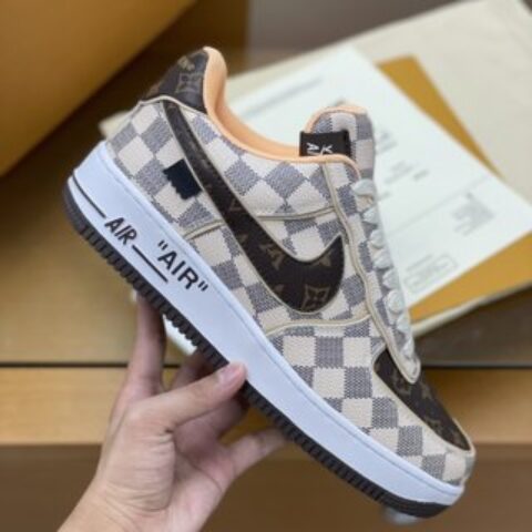 LV/路易威登  经典的Monogram和Damier元素拼接新款联名运动球鞋