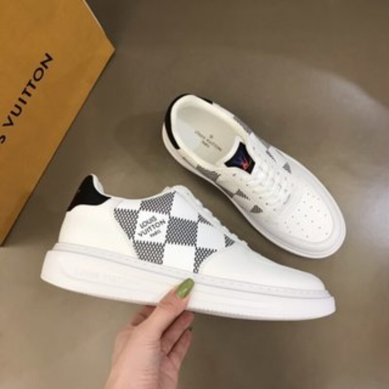 LV/路易威登   棋盘格印花头层牛皮制作男士经典休闲运动鞋