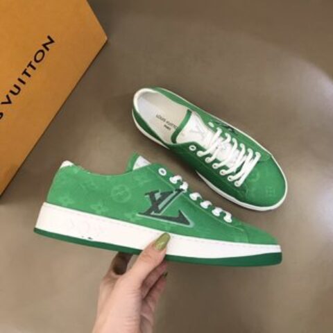 LV/路易威登   进口水染小牛皮内里男士经典休闲运动鞋