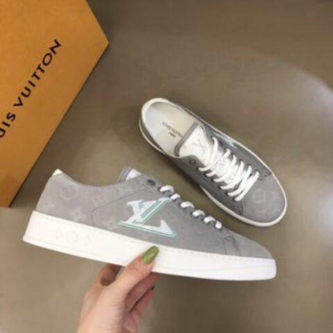 LV/路易威登   进口水染小牛皮内里男士经典休闲运动鞋